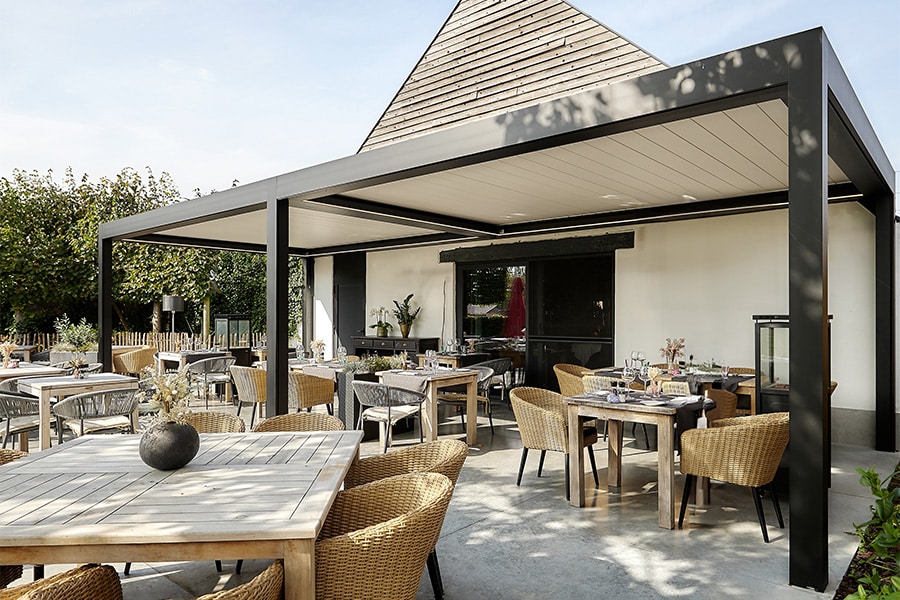 Taking hospitality terraces to the next level with Winsol's SO! pergolas 2