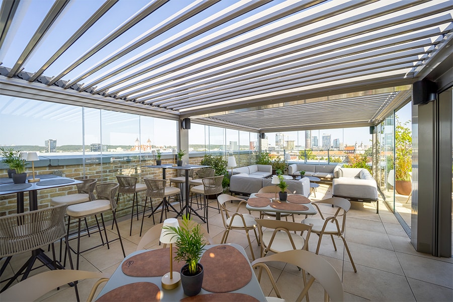 Gibus Stil und Technologie für eine vielseitige, coole und hochtechnologische Rooftop-Bar 1