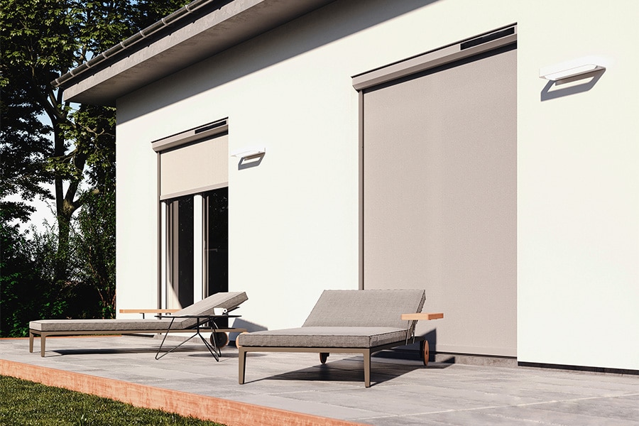 Smits Rolluiken en Zonwering breidt assortiment uit met Neosol S300 solarmotor voor SolidScreen 2
