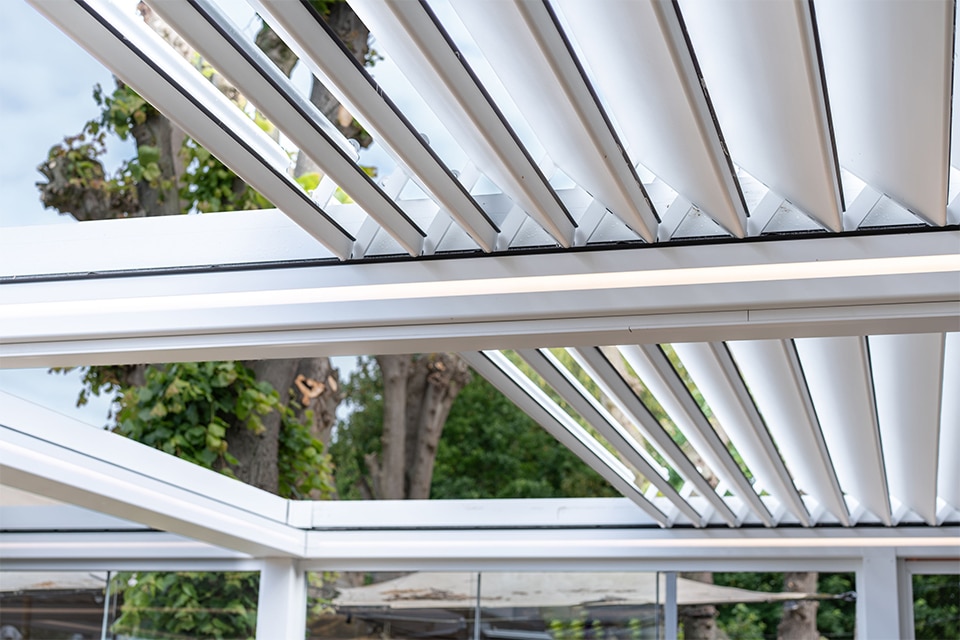 Hoe deze terrasoverkapping een upgrade werd voor horecagelegenheid Tolhuis-Veer in Schelle 1